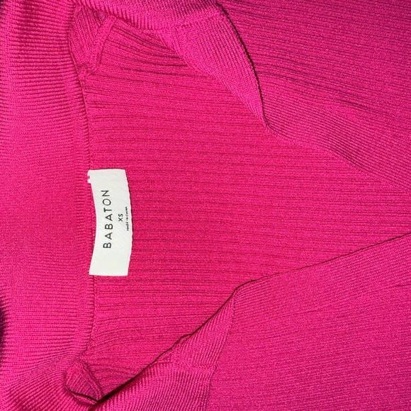 Ribbed V-Neck Top - Fuchsia - Picture 3 of 3